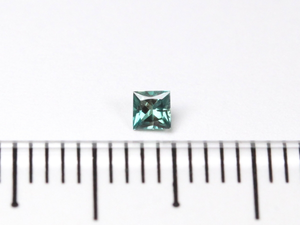 アレキサンドライト