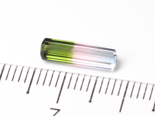 �g���}����